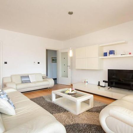 Apartment Natali Punat- Free Parking On Premises Esterno foto