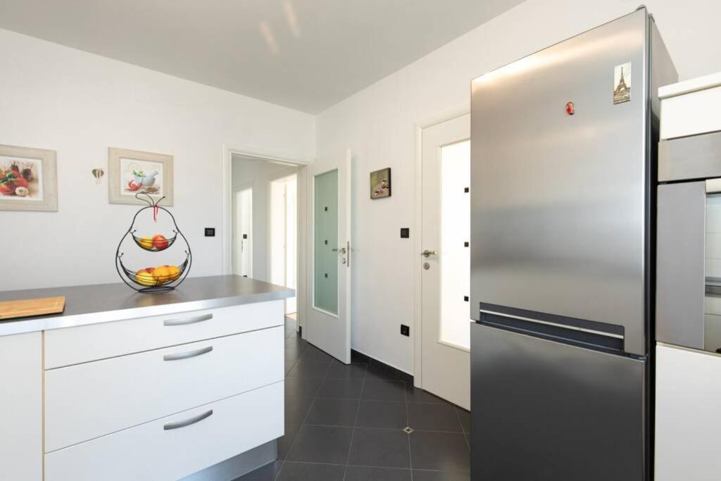 Apartment Natali Punat- Free Parking On Premises Esterno foto