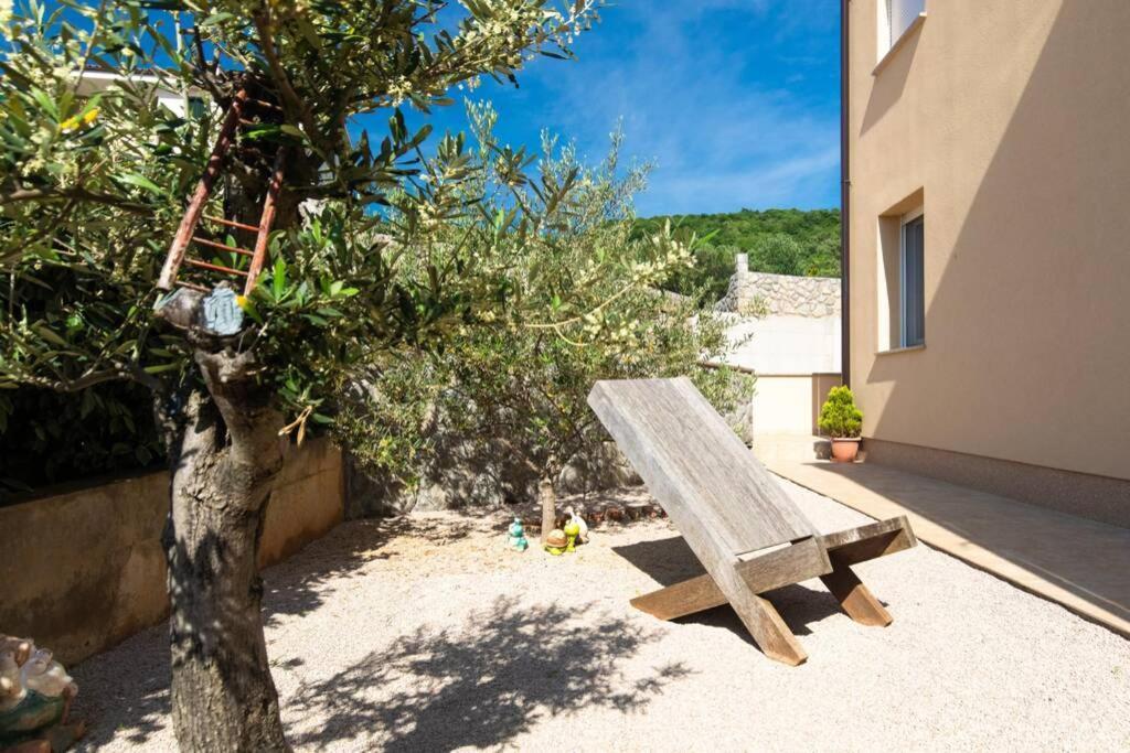 Apartment Natali Punat- Free Parking On Premises Esterno foto